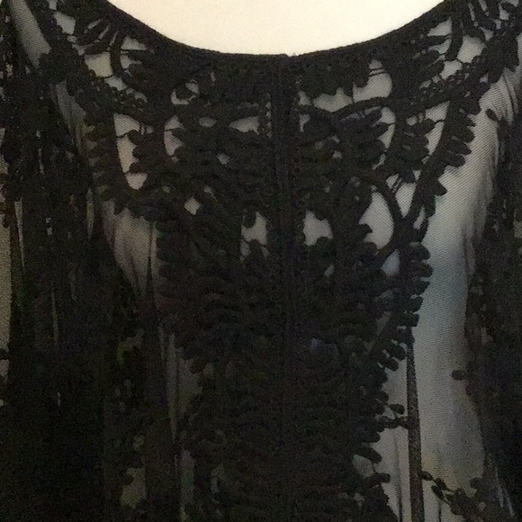 XCVI black lace top, Size Medium/Large - Picture 5 of 9